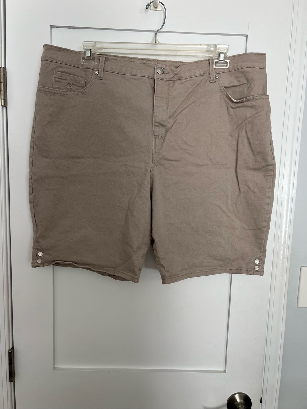Gloria Vanderbilt Women's Amanda Bermuda Shorts in Taupe